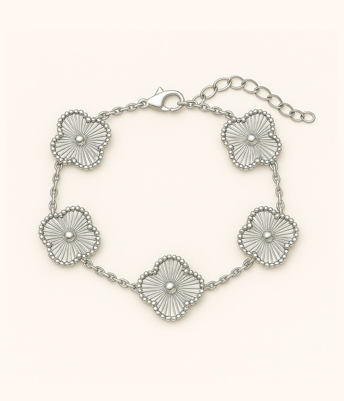 Silbernes Kleeblatt Armband mit silbernen Anhängern – eleganter Glücksbringer Schmuck
