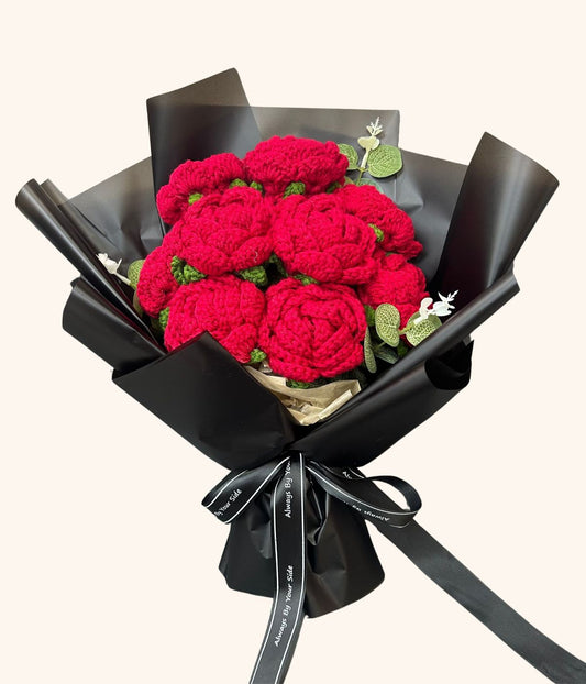 Großer gehäkelter Wollblumenstrauß in Rot, handgefertigt, elegant verpackt